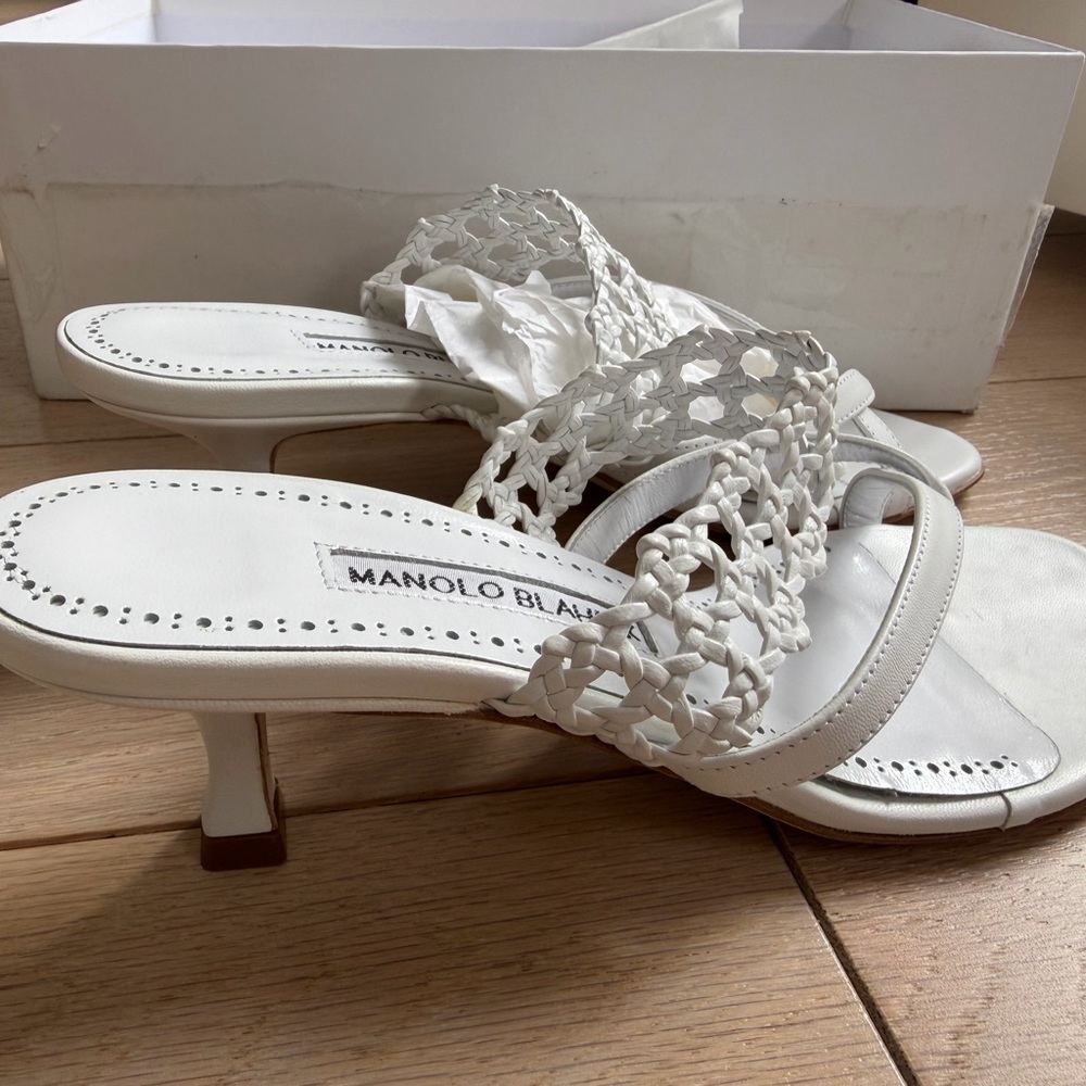 Manolo Blahnik White Braided Leather Slide Sandals - Picture 2 of 3